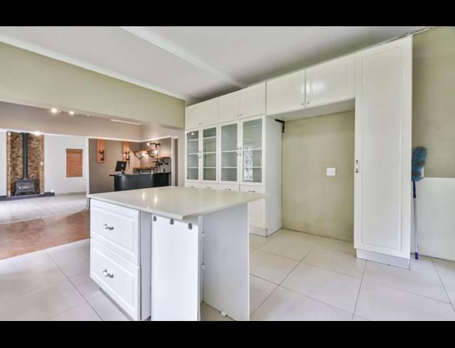 4 BEDROOM HOUSE FOR SALE IN IRENE GLEN